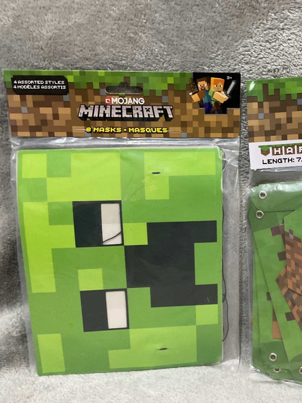 Minecraft birthday party banner and 8 masks new